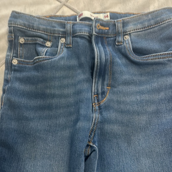 Levi’s Jeans - Picture 7 of 7